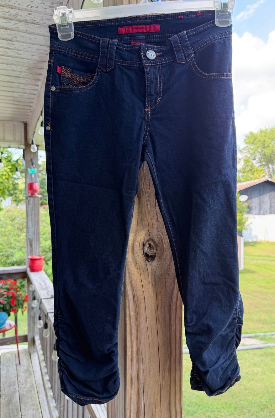 Vintage Y2K Fire Jeans Ashlyn Crop 5 Dark Wash Ruched Hem Contrast Stitching